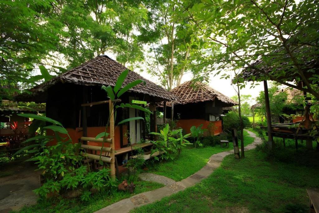 Khun Nai Tern Sai Hotel (Adults Only) Pai Exterior photo